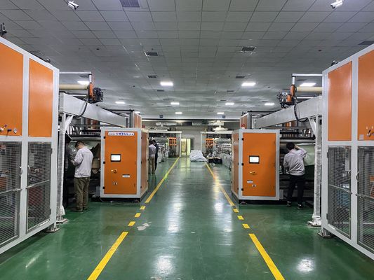 Купить Линия экструзии пластиковых листов с калибровочными досками 4 группы и производительностью экструзии 350 кг/ч для толщины 0,5-1,5 мм online manufacture