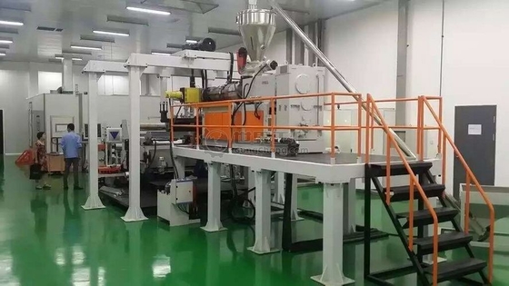 Купить CHINA GWELL Pet Sheet Extrusion Machine с использованием параллельного дизайна с двумя винтами без процесса кристаллизации и сушки online manufacture