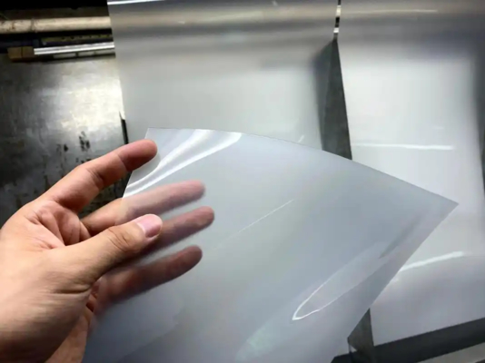 Купить Линия экструзии блистерной пленки из ПП с 80% переработанного материала, трехслойная коэкструзия ABA, ширина 800-1500 мм online manufacture