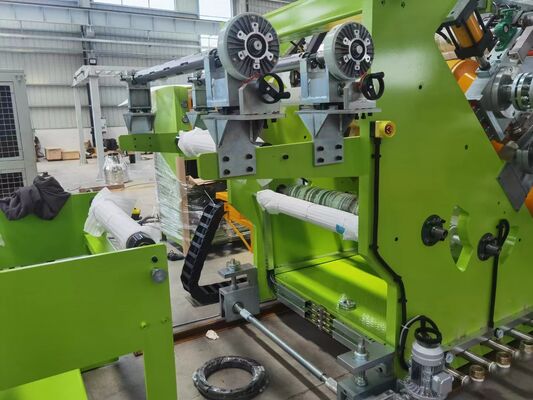 Купить Линия по производству 4-слойных ПП-листов для блистерной упаковки методом соэкструзии шириной 800-1500 мм и производительностью 300-700 кг/ч термоформовочной экструзионной машины online manufacture